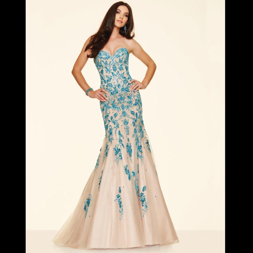 Fabulous sequin gown